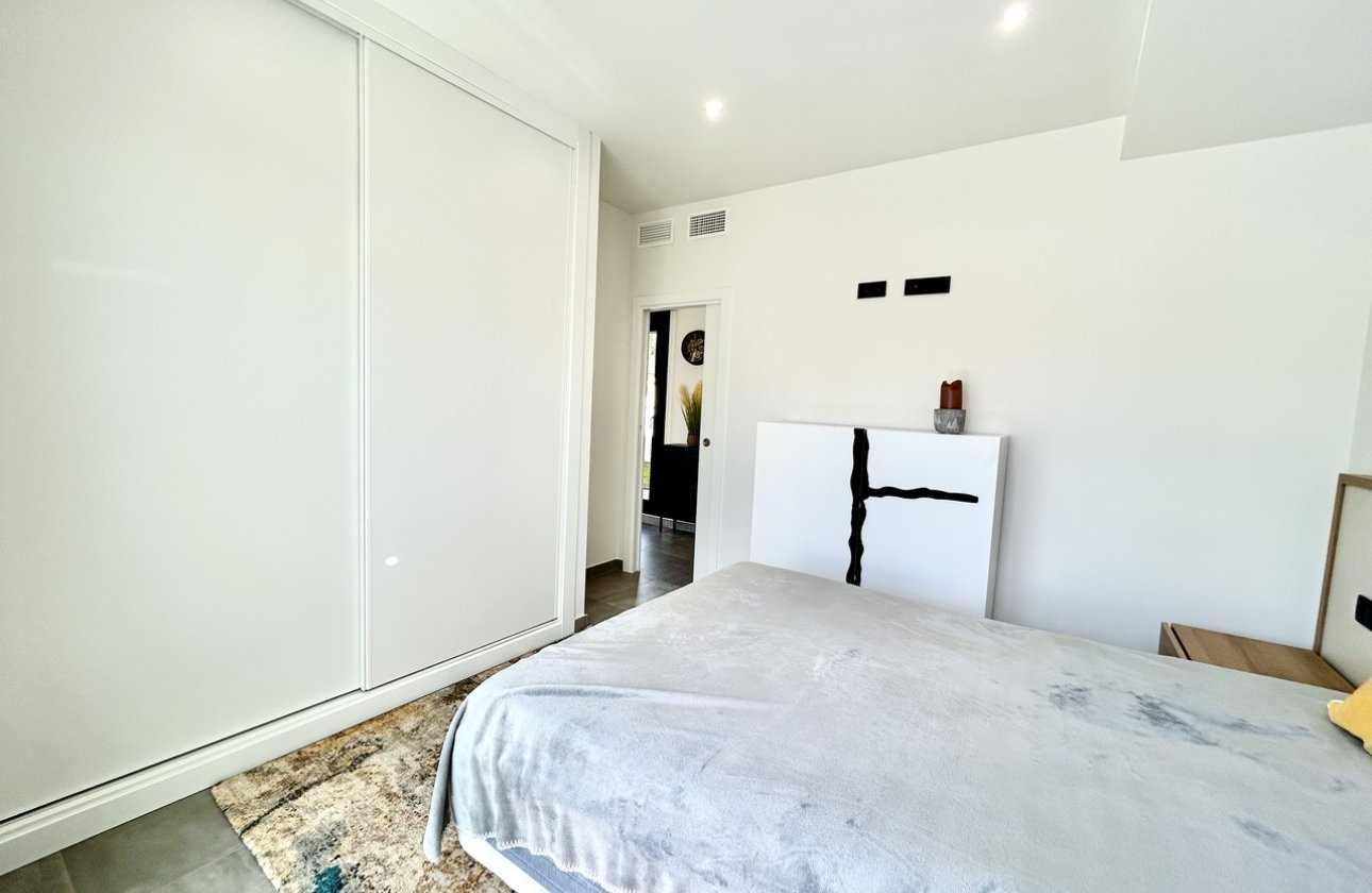 Revente - Villa -
Villamartin - Costa Blanca
