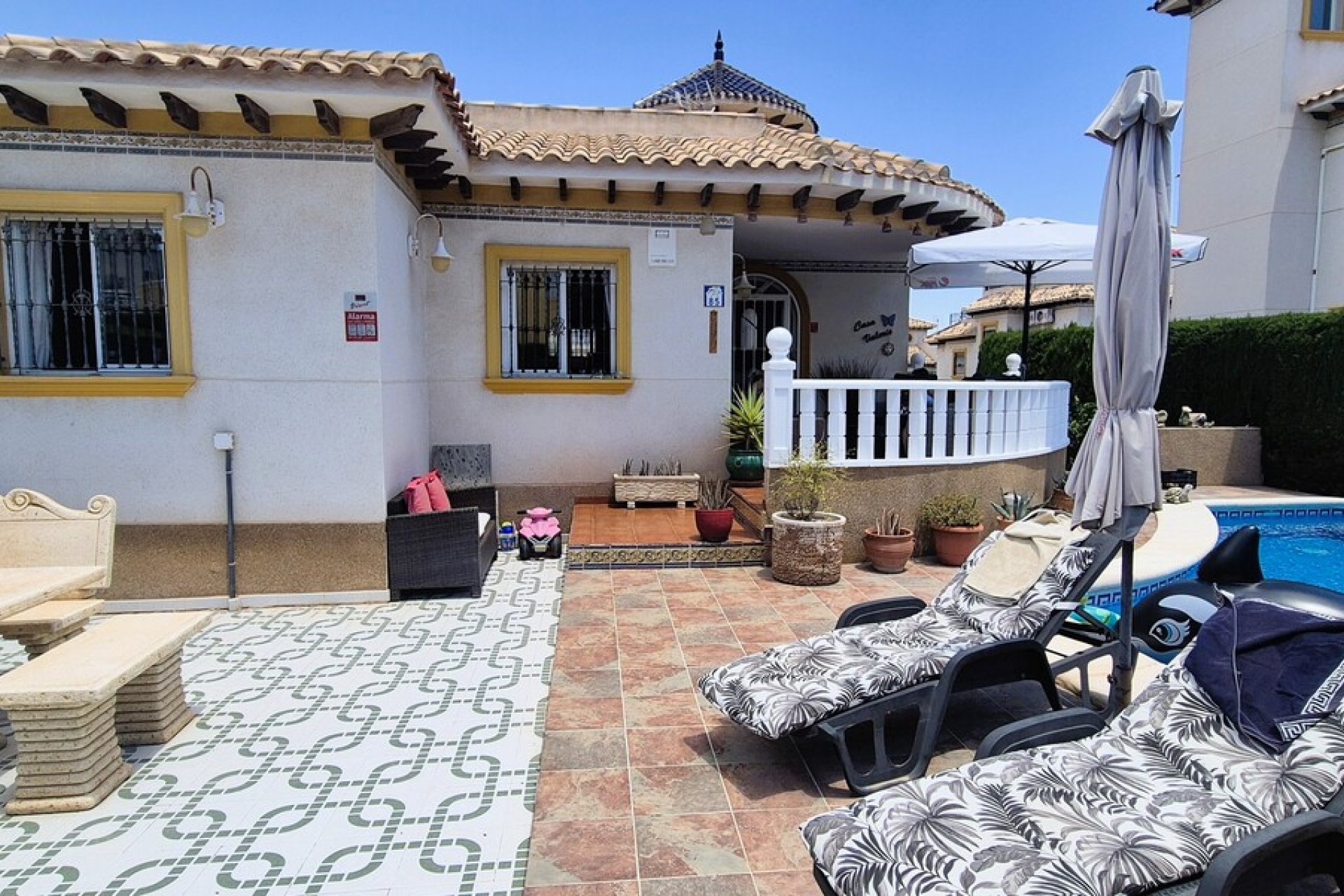 Revente - Villa -
Villamartin - Costa Blanca