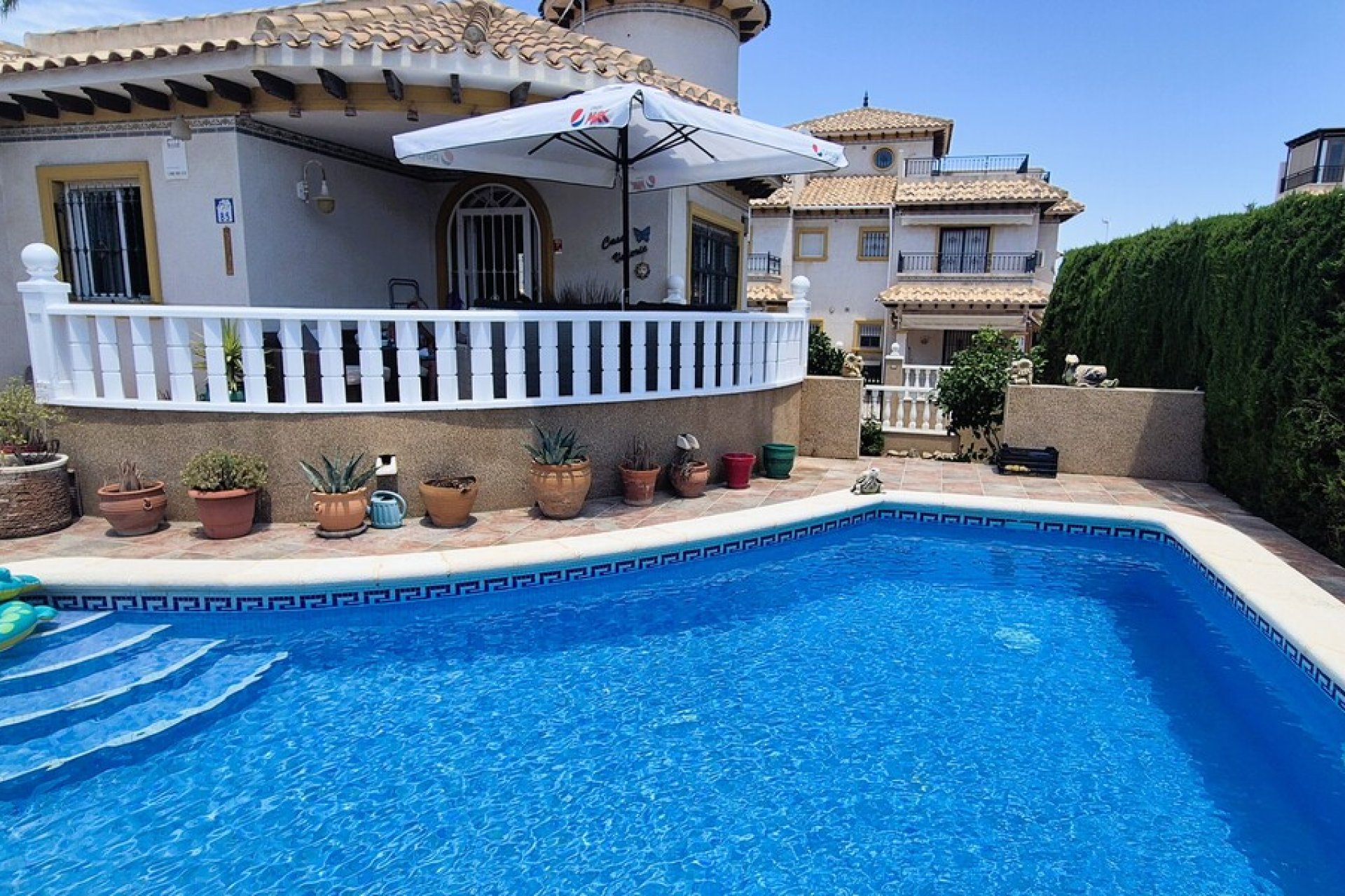 Revente - Villa -
Villamartin - Costa Blanca