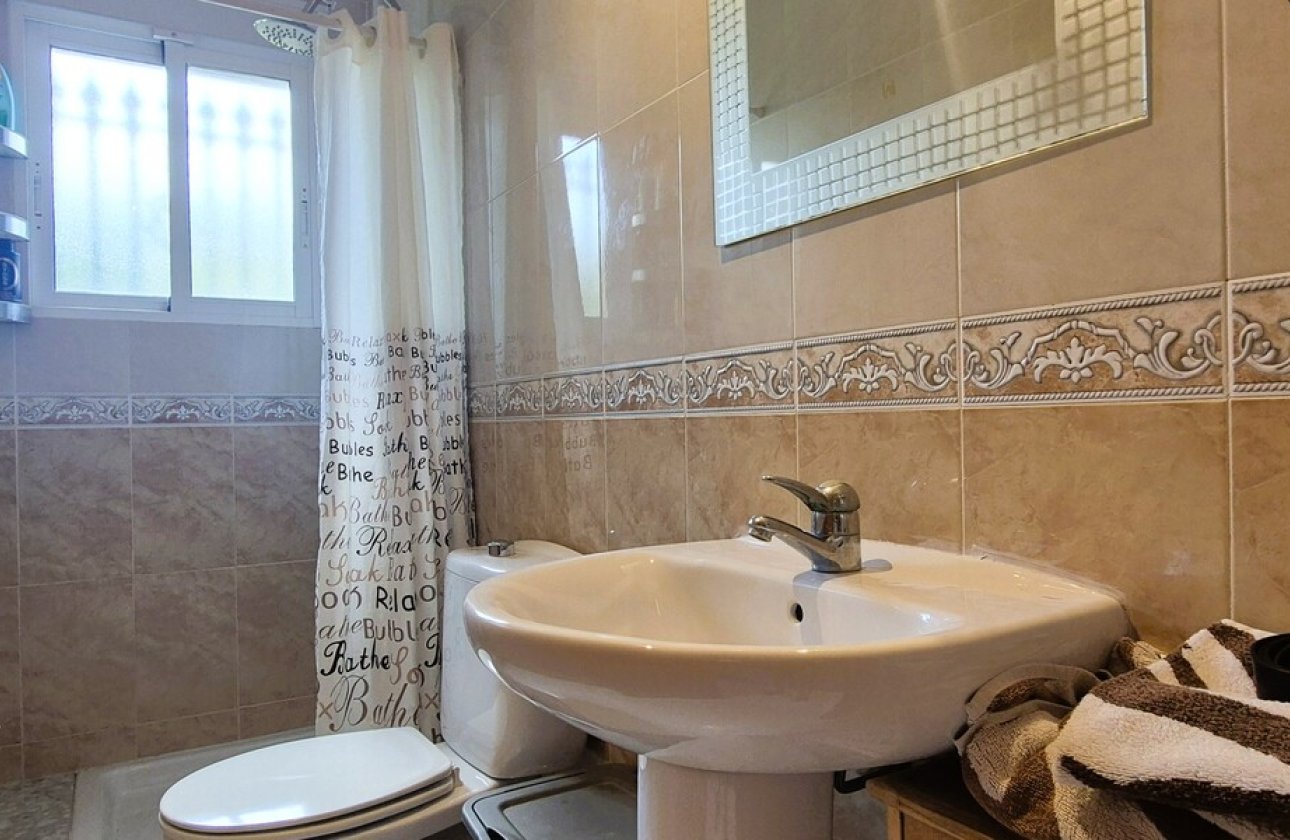 Revente - Villa -
Villamartin - Costa Blanca