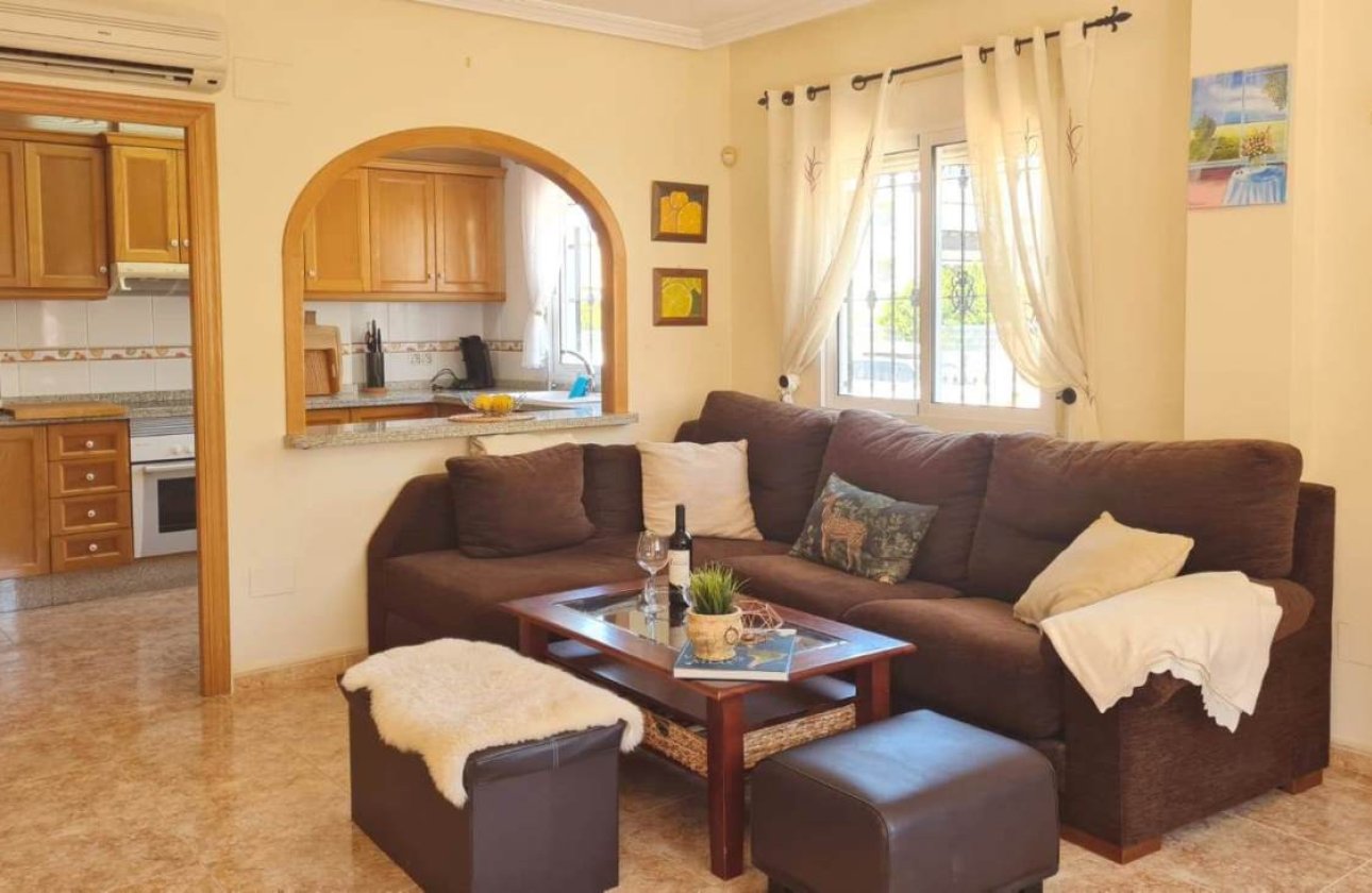 Revente - Villa -
Villamartin - Costa Blanca