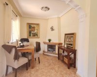 Revente - Villa -
Villamartin - Costa Blanca