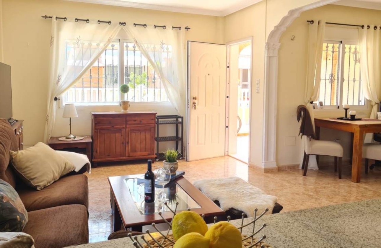 Revente - Villa -
Villamartin - Costa Blanca