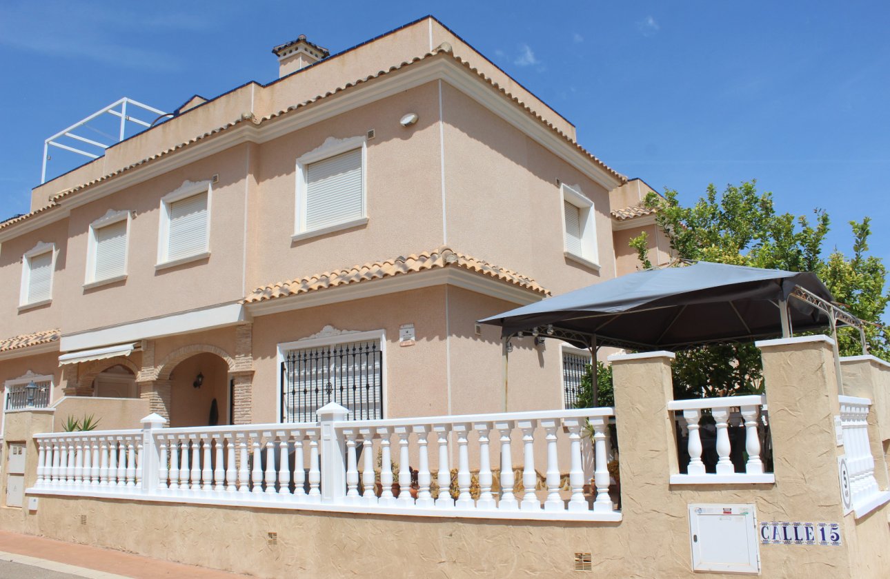 Revente - Villa -
Villamartin - Costa Blanca