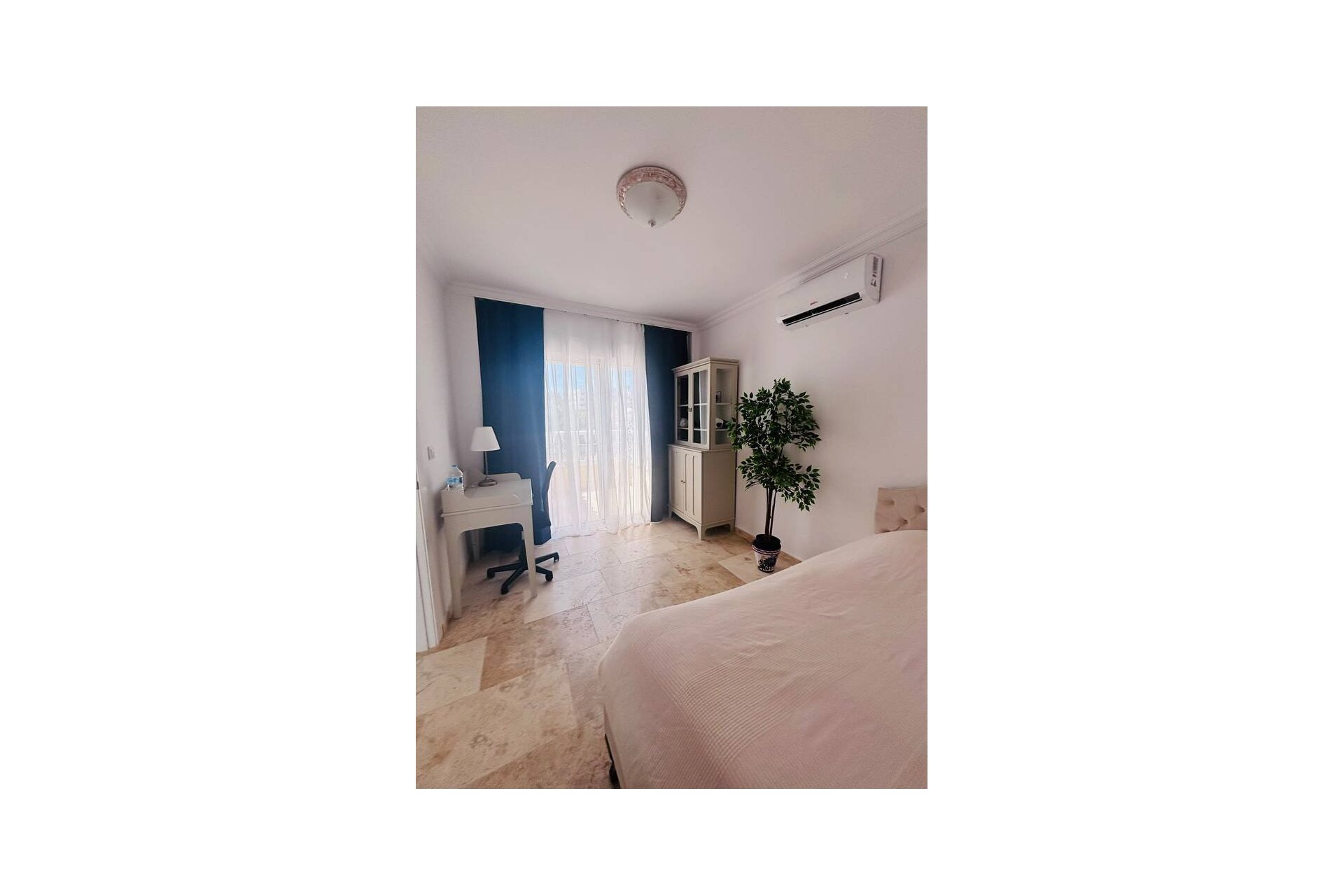 Revente - Villa -
Villamartin - Costa Blanca