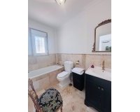 Revente - Villa -
Villamartin - Costa Blanca