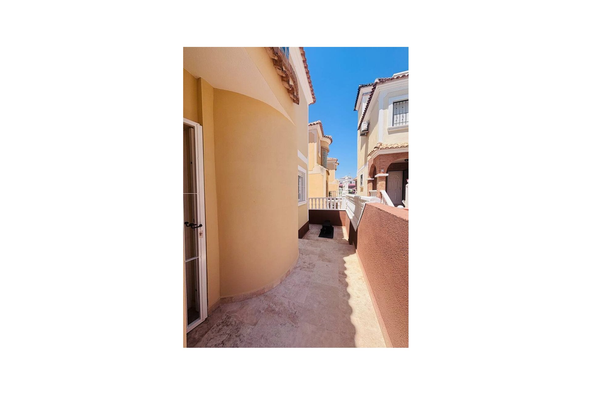 Revente - Villa -
Villamartin - Costa Blanca