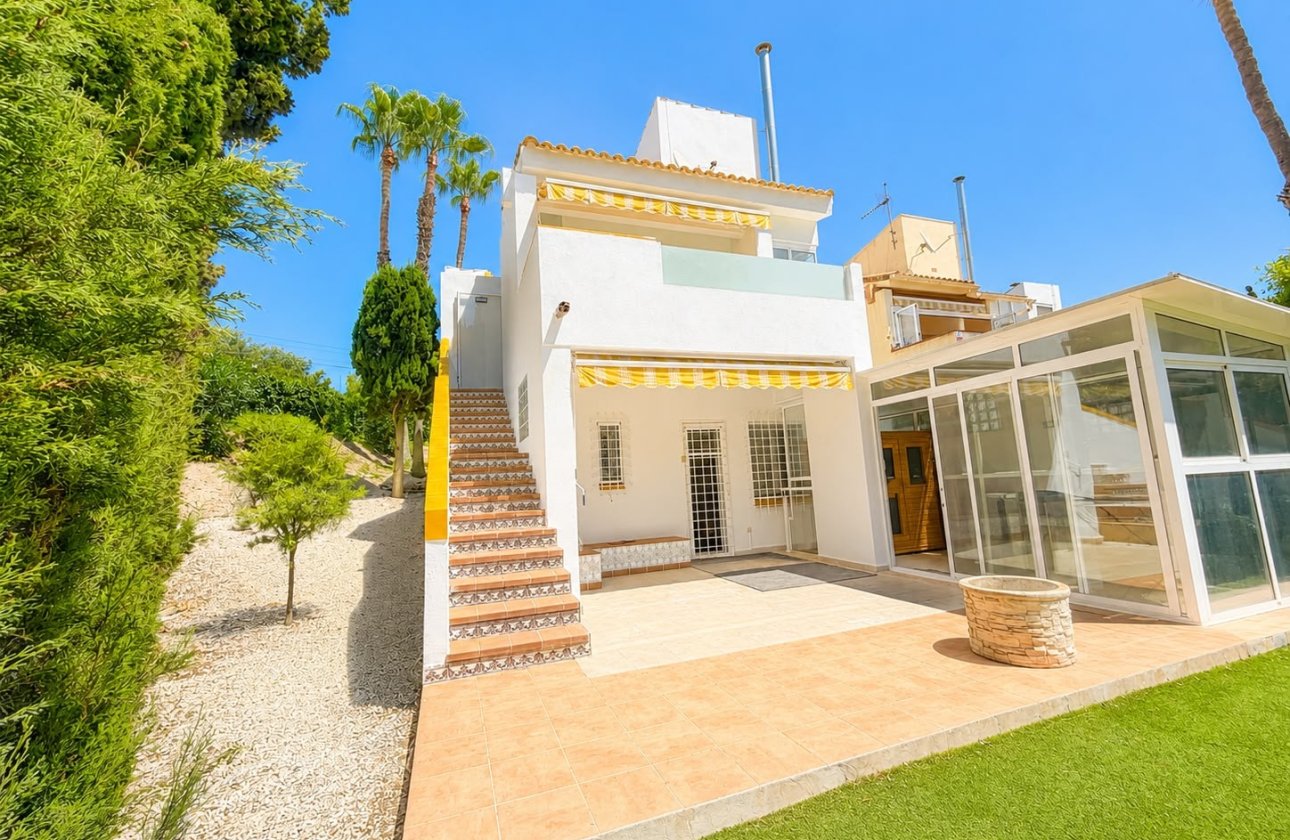 Revente - Villa -
Villamartin - Costa Blanca