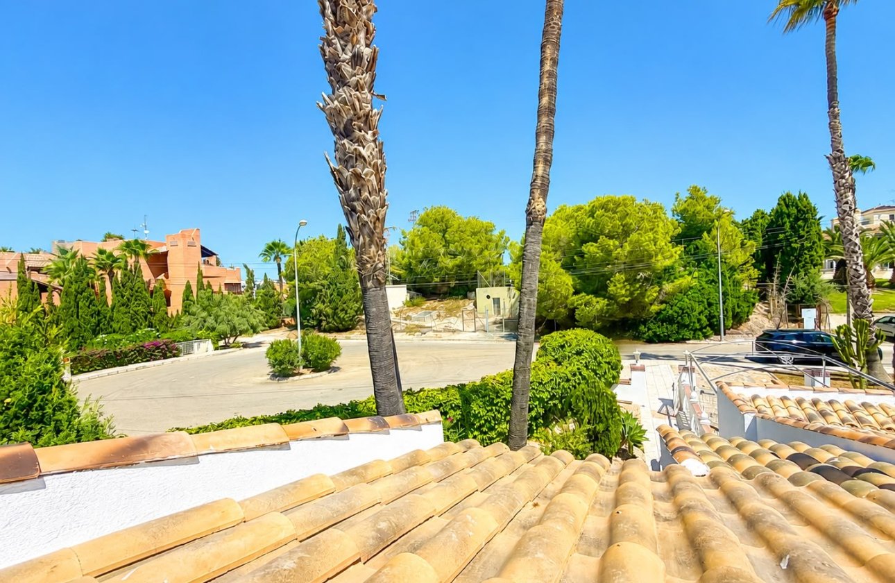 Revente - Villa -
Villamartin - Costa Blanca