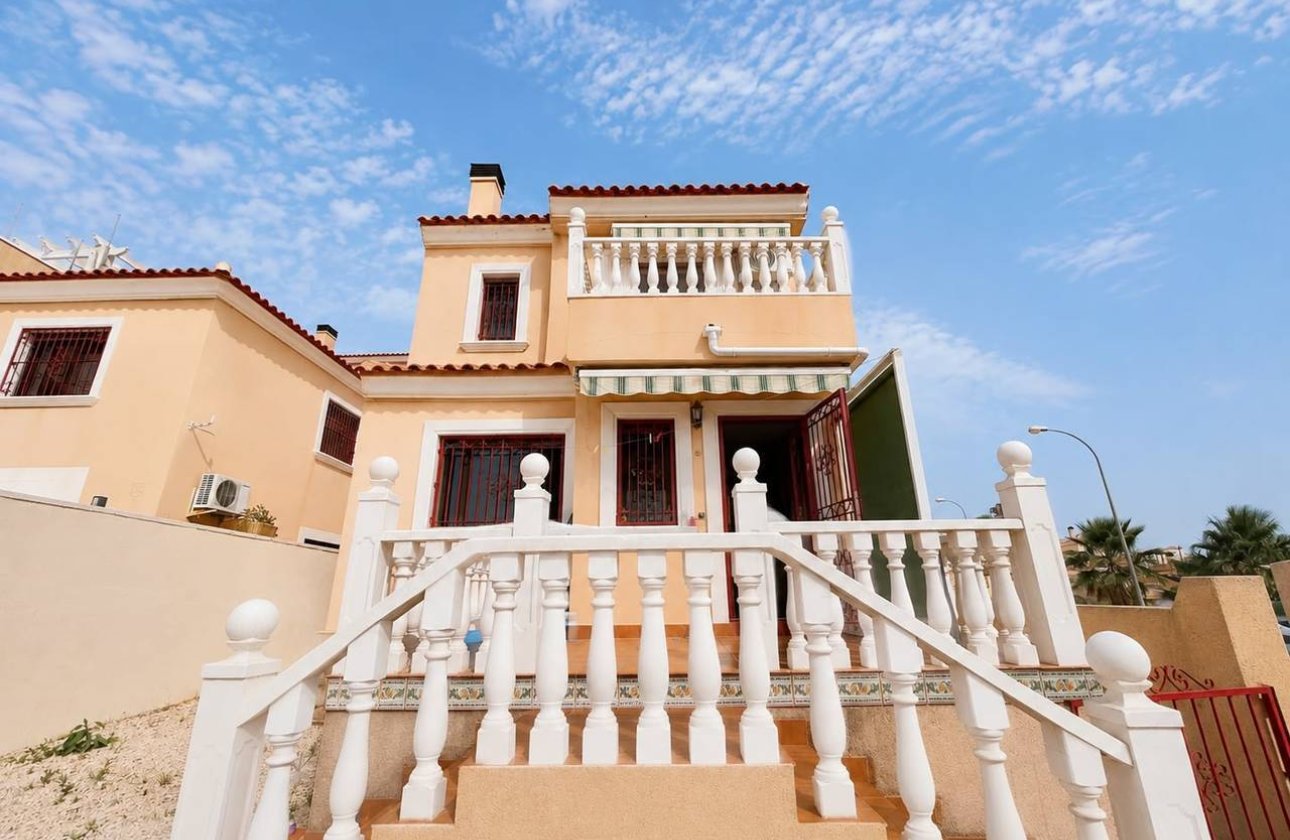 Revente - Villa -
Villamartin - Costa Blanca