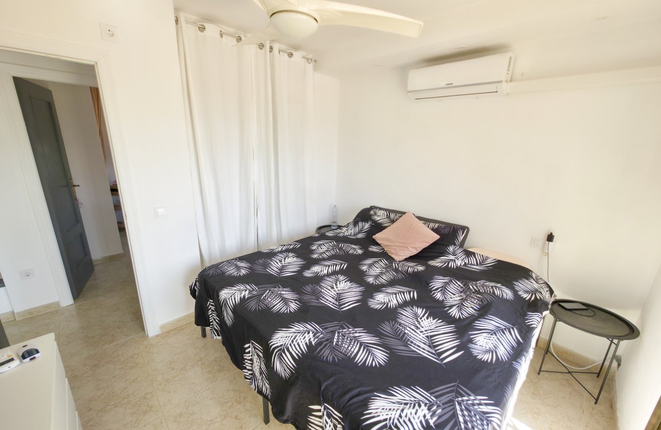 Revente - Villa -
Villamartin - Costa Blanca