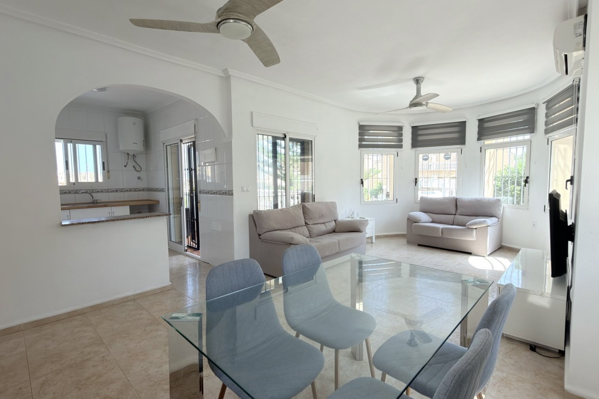 Revente - Villa -
Villamartin - Costa Blanca