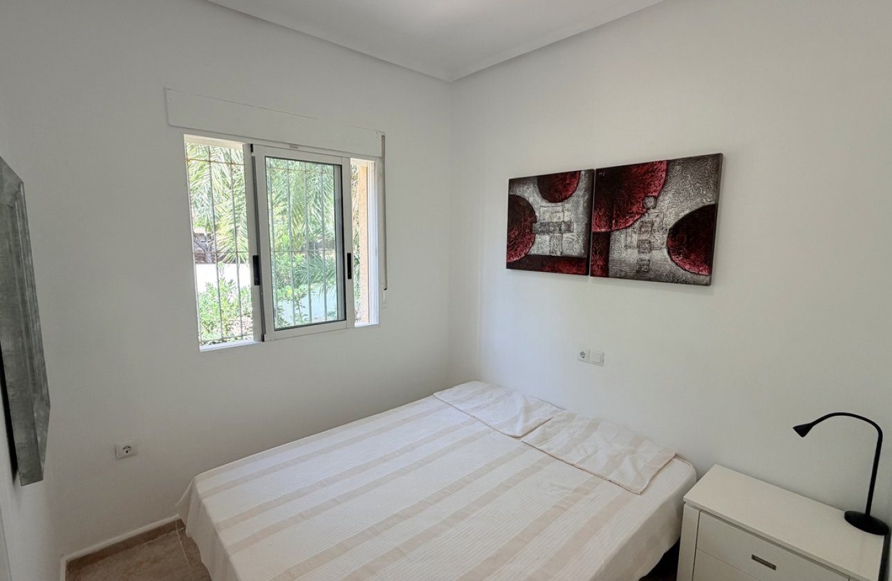 Revente - Villa -
Villamartin - Costa Blanca