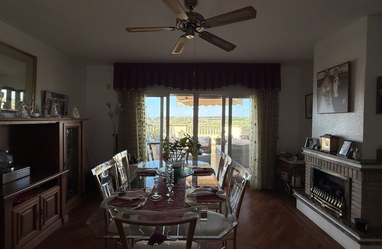 Revente - Villa -
Villamartin - Costa Blanca