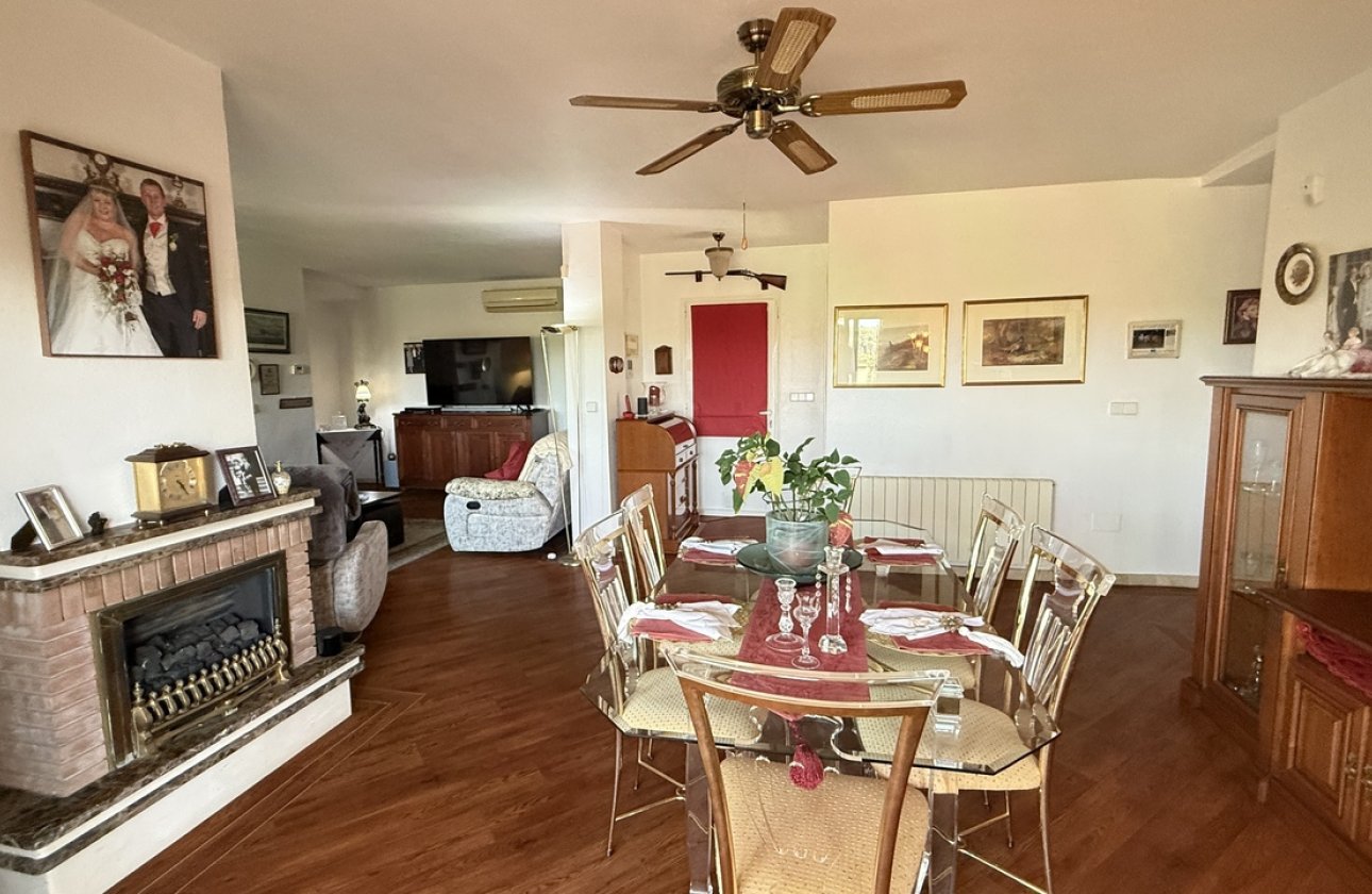 Revente - Villa -
Villamartin - Costa Blanca