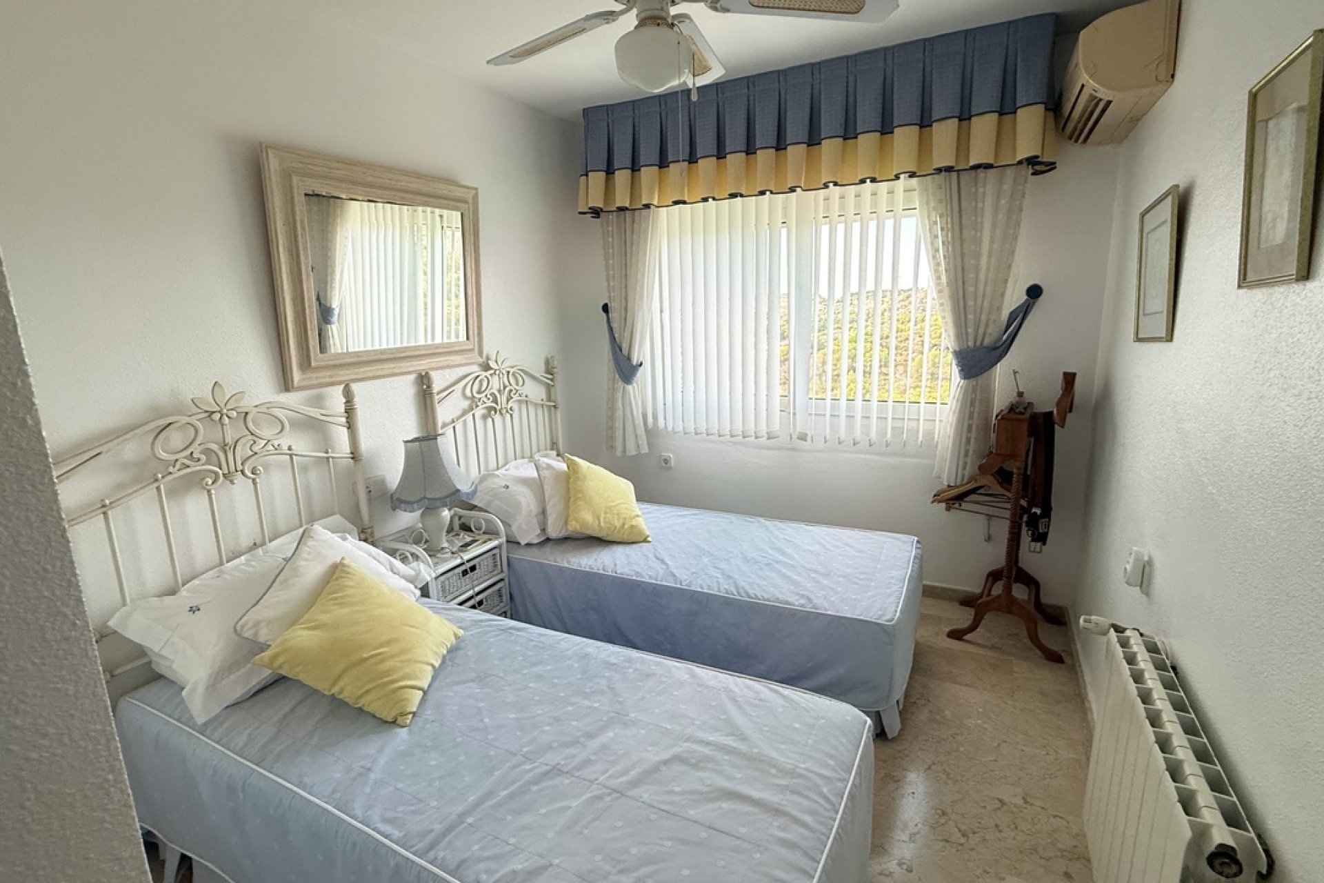 Revente - Villa -
Villamartin - Costa Blanca