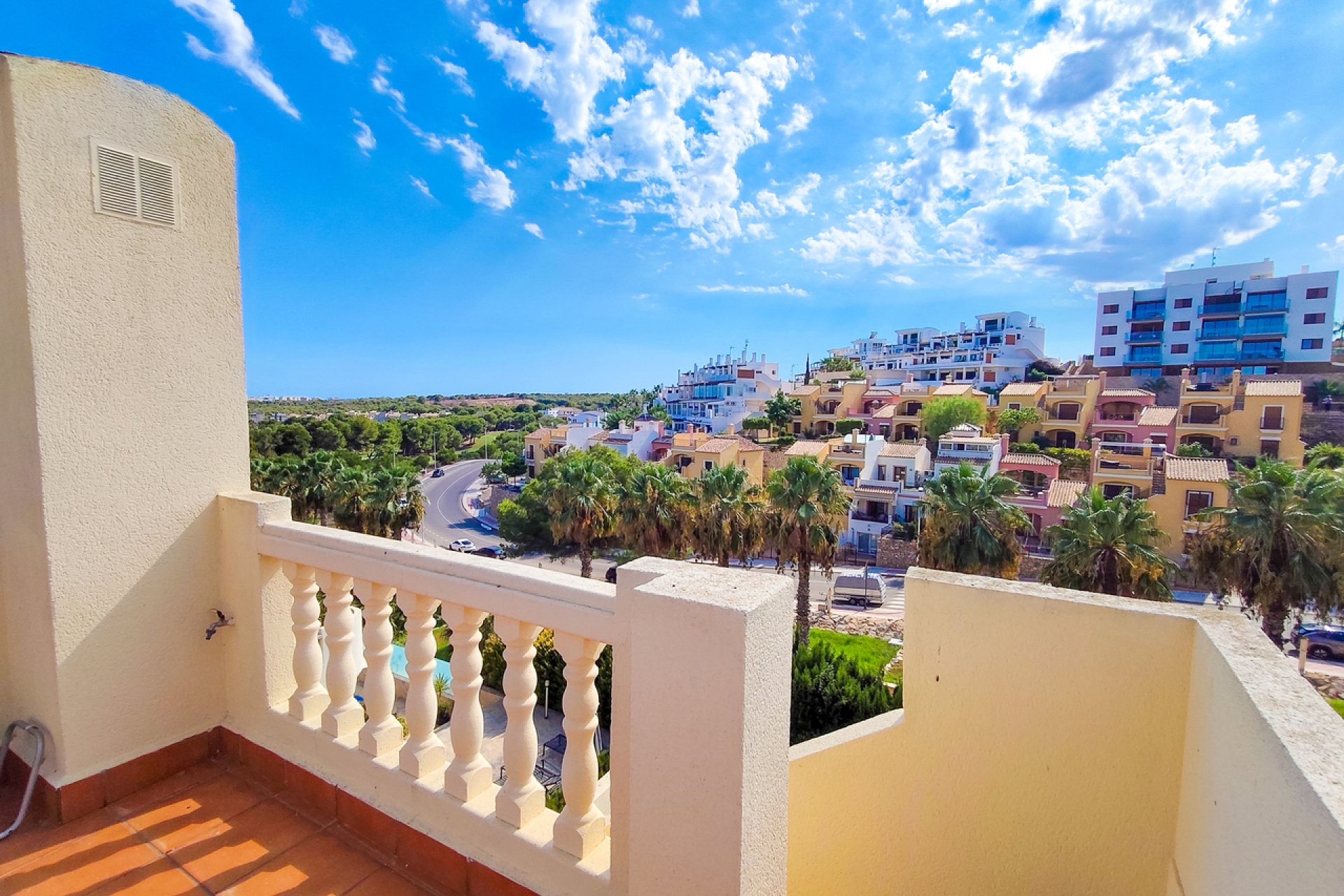 Revente - Villa -
Villamartin - Costa Blanca
