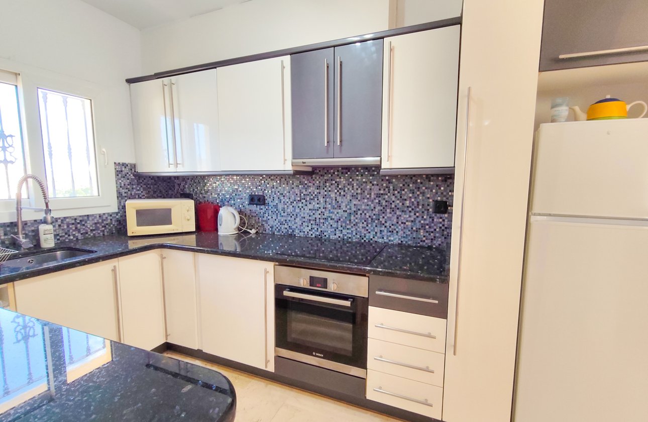 Revente - Villa -
Villamartin - Costa Blanca