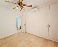Revente - Villa -
Villamartin - Costa Blanca