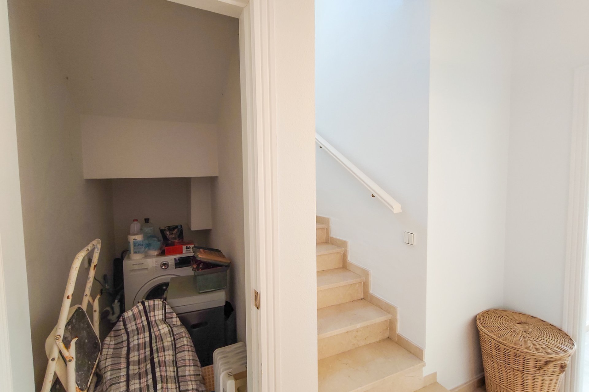 Revente - Villa -
Villamartin - Costa Blanca