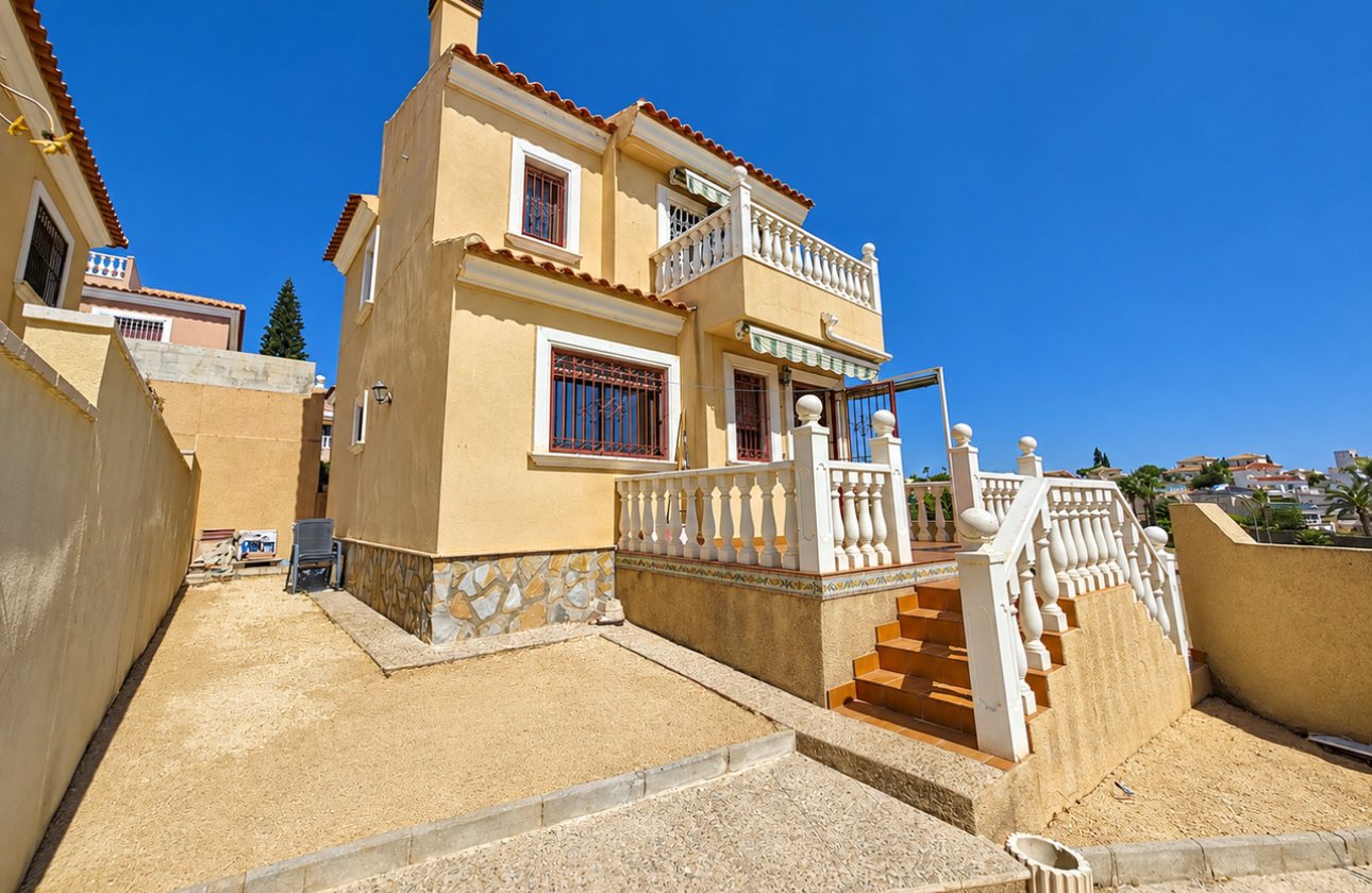 Revente - Villa -
Villamartin - Costa Blanca