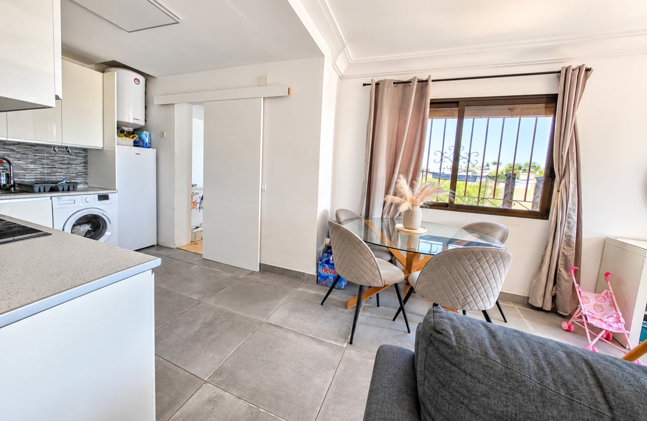 Revente - Villa -
Villamartin - Costa Blanca