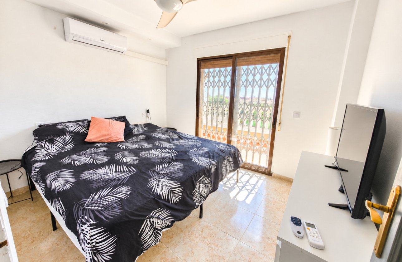 Revente - Villa -
Villamartin - Costa Blanca