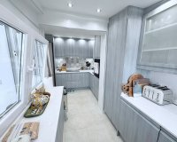 Revente - Villa -
Villamartin - Costa Blanca