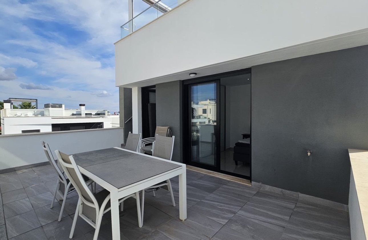 Revente - Villa -
Villamartin - Costa Blanca