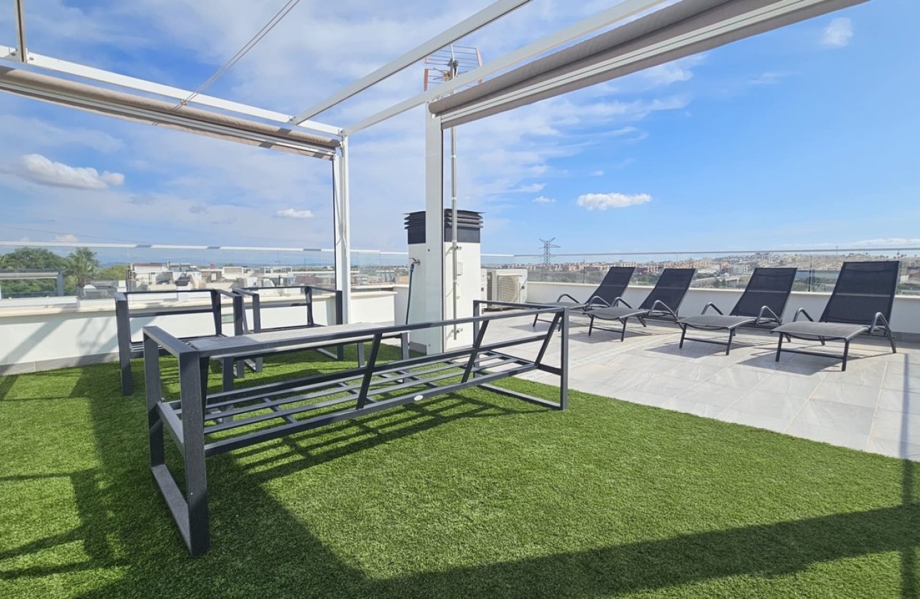 Revente - Villa -
Villamartin - Costa Blanca