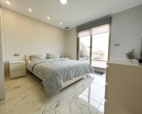 Revente - Villa -
Villamartin - Costa Blanca