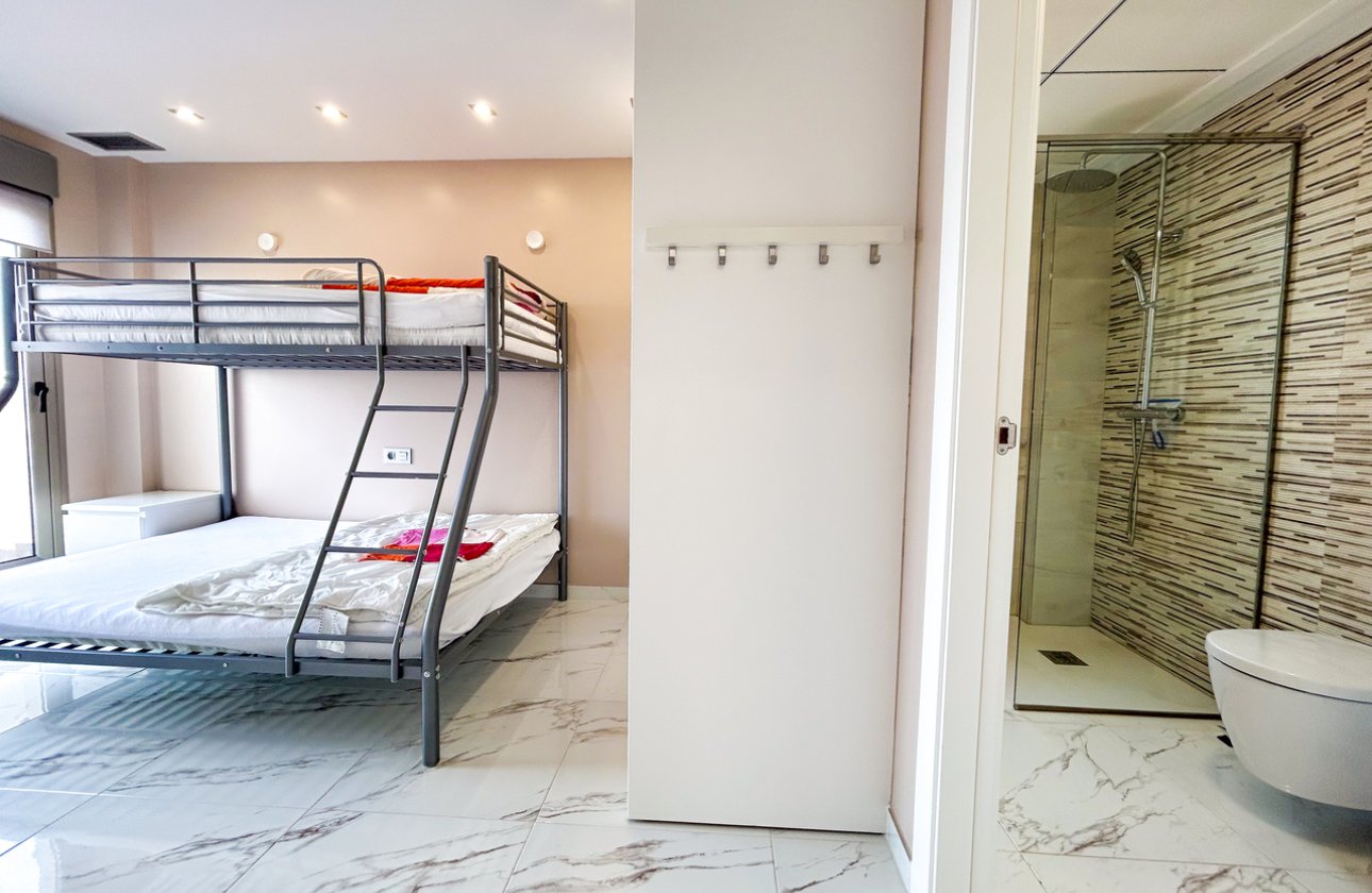 Revente - Villa -
Villamartin - Costa Blanca