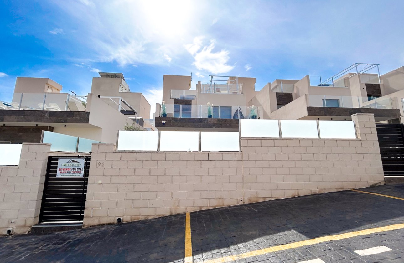 Revente - Villa -
Villamartin - Costa Blanca
