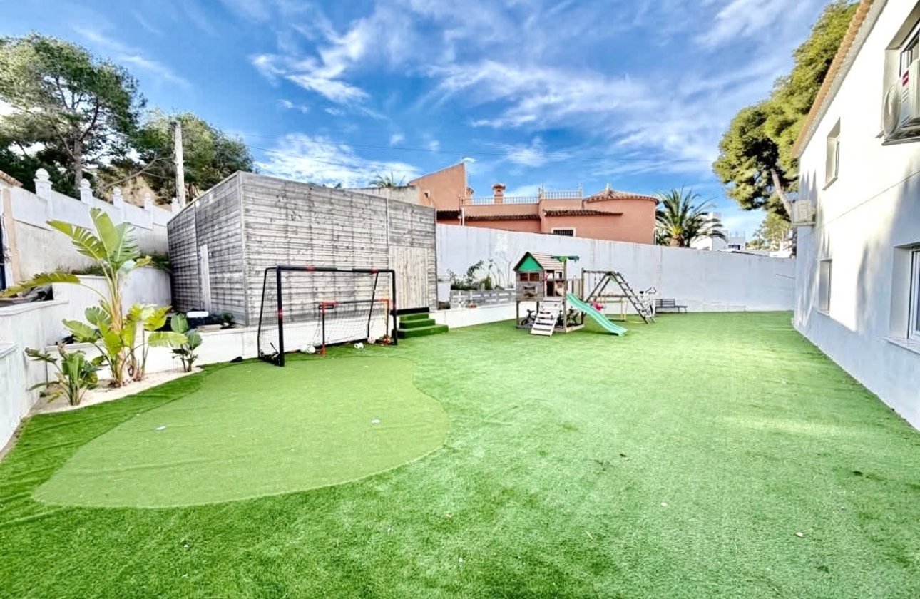 Revente - Villa -
Villamartin - Costa Blanca