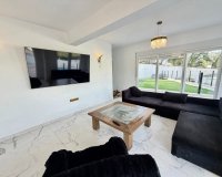 Revente - Villa -
Villamartin - Costa Blanca
