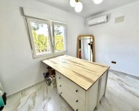 Revente - Villa -
Villamartin - Costa Blanca