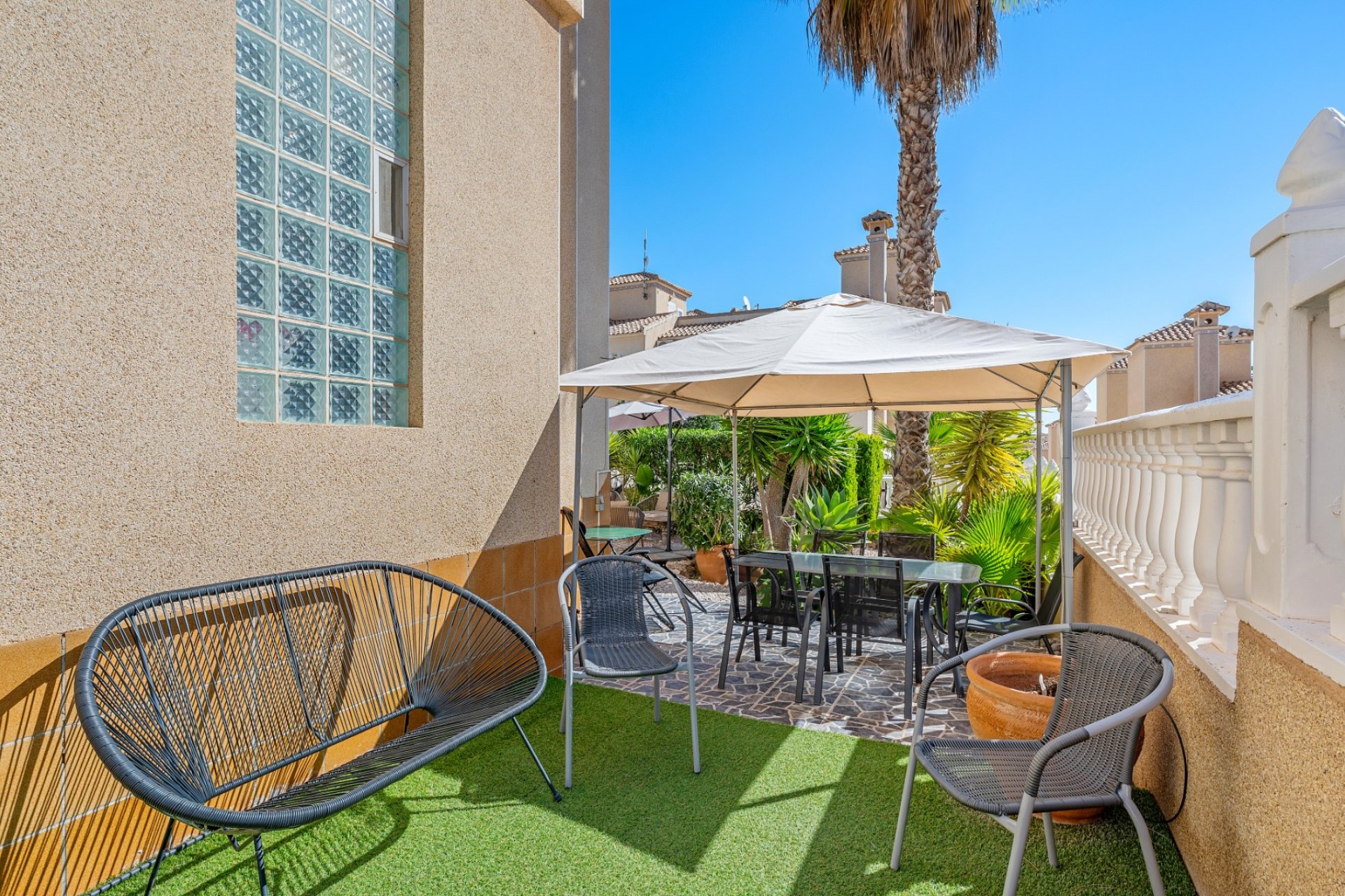 Revente - Villa -
Villamartin - Costa Blanca