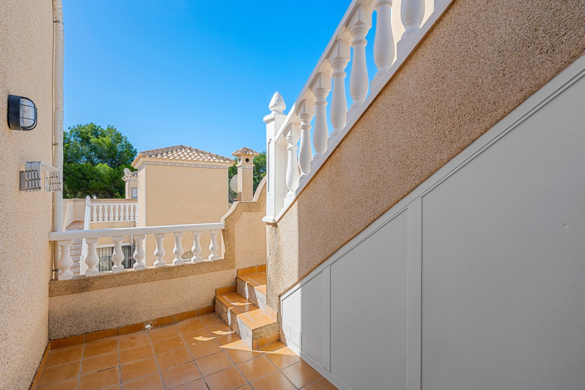 Revente - Villa -
Villamartin - Costa Blanca