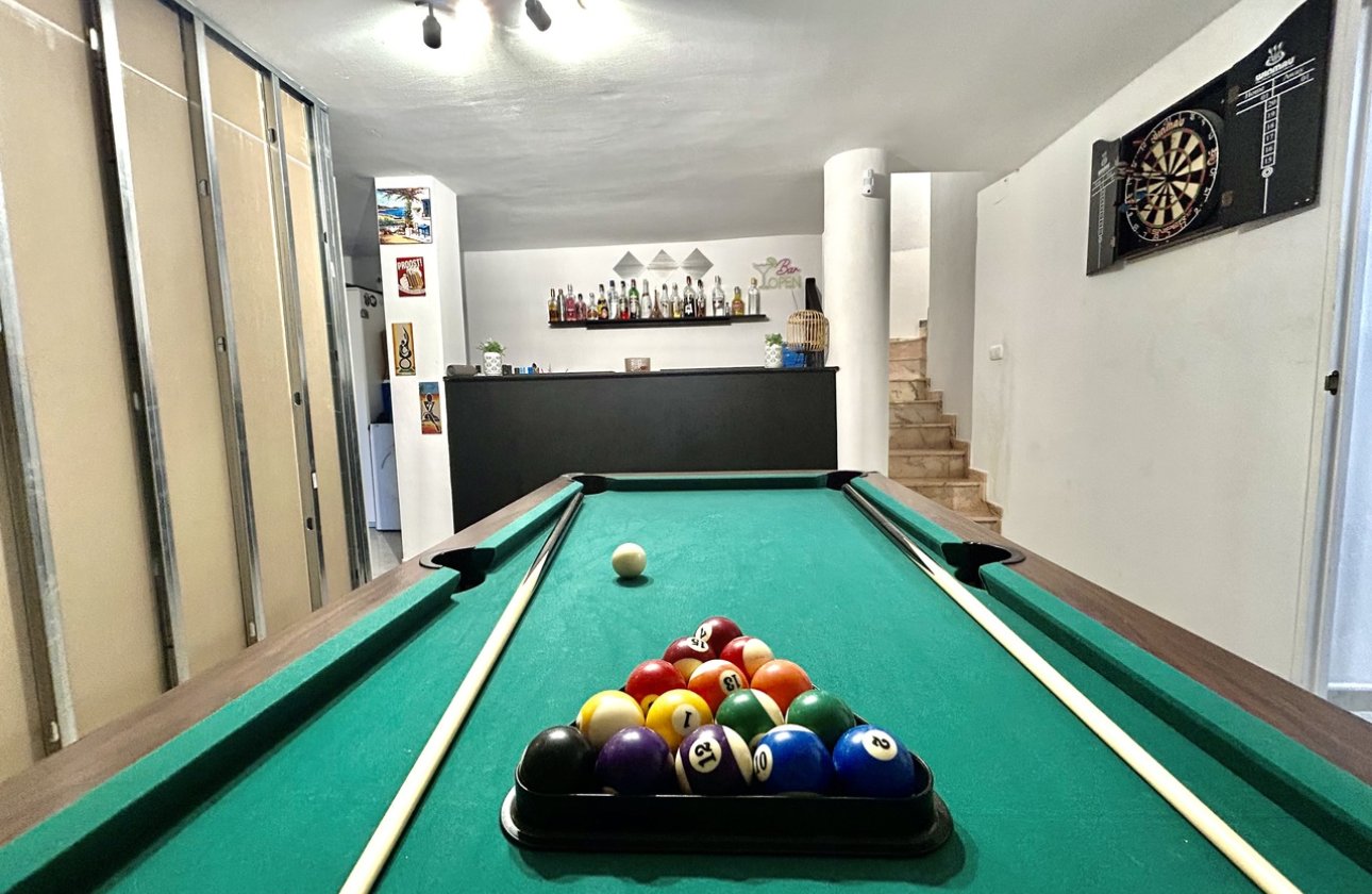 Revente - Villa -
Villamartin - Costa Blanca