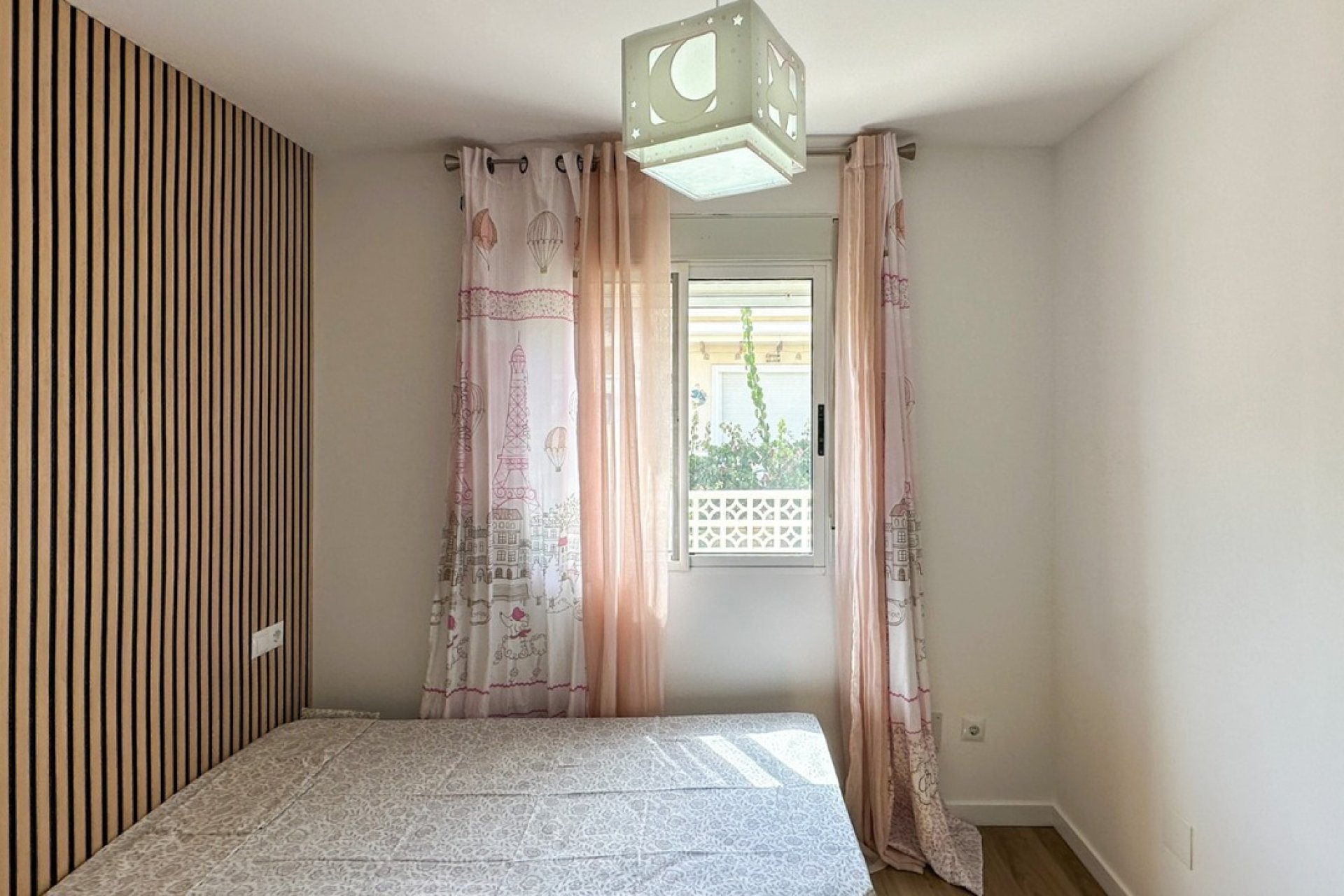 Revente - Villa -
Villamartin - Costa Blanca