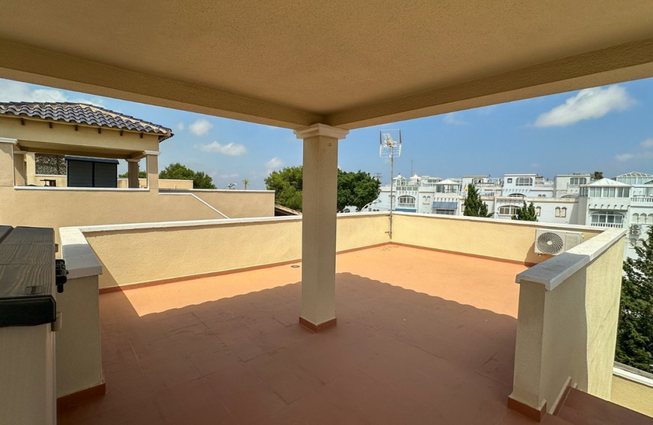 Revente - Villa -
Villamartin - Costa Blanca
