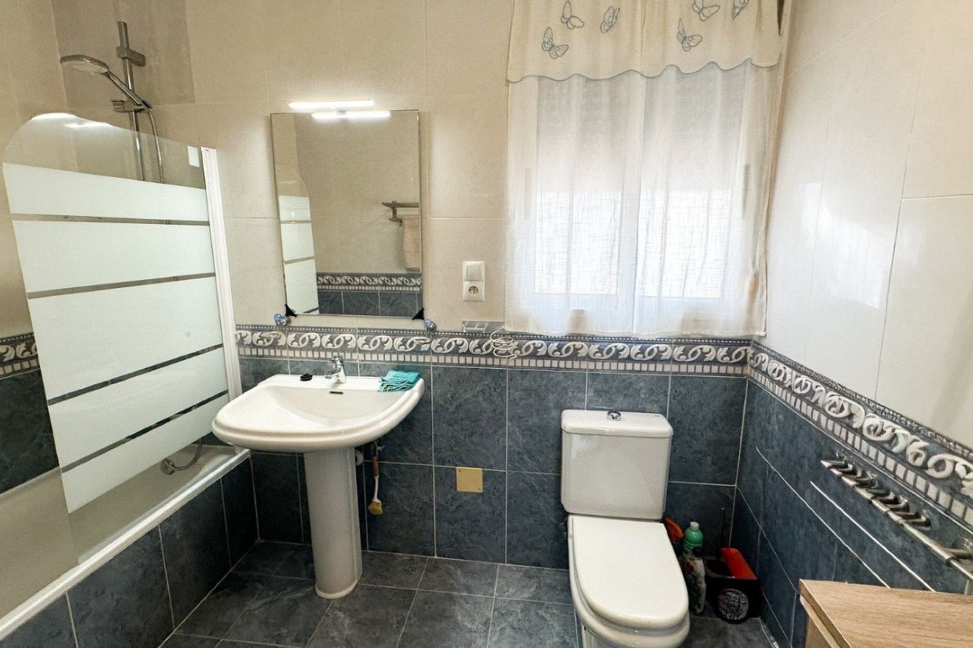 Revente - Villa -
Villamartin - Costa Blanca