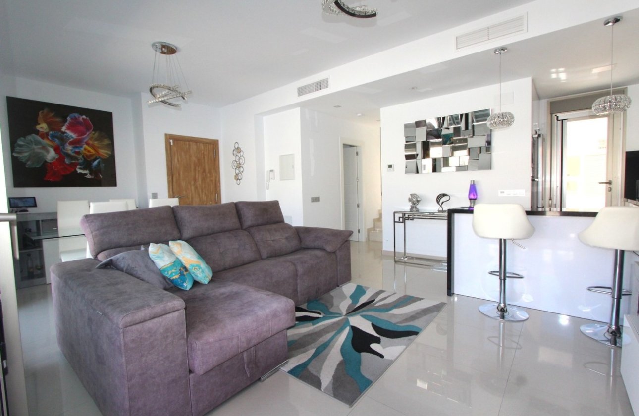 Revente - Villa -
Villamartin - El Galan