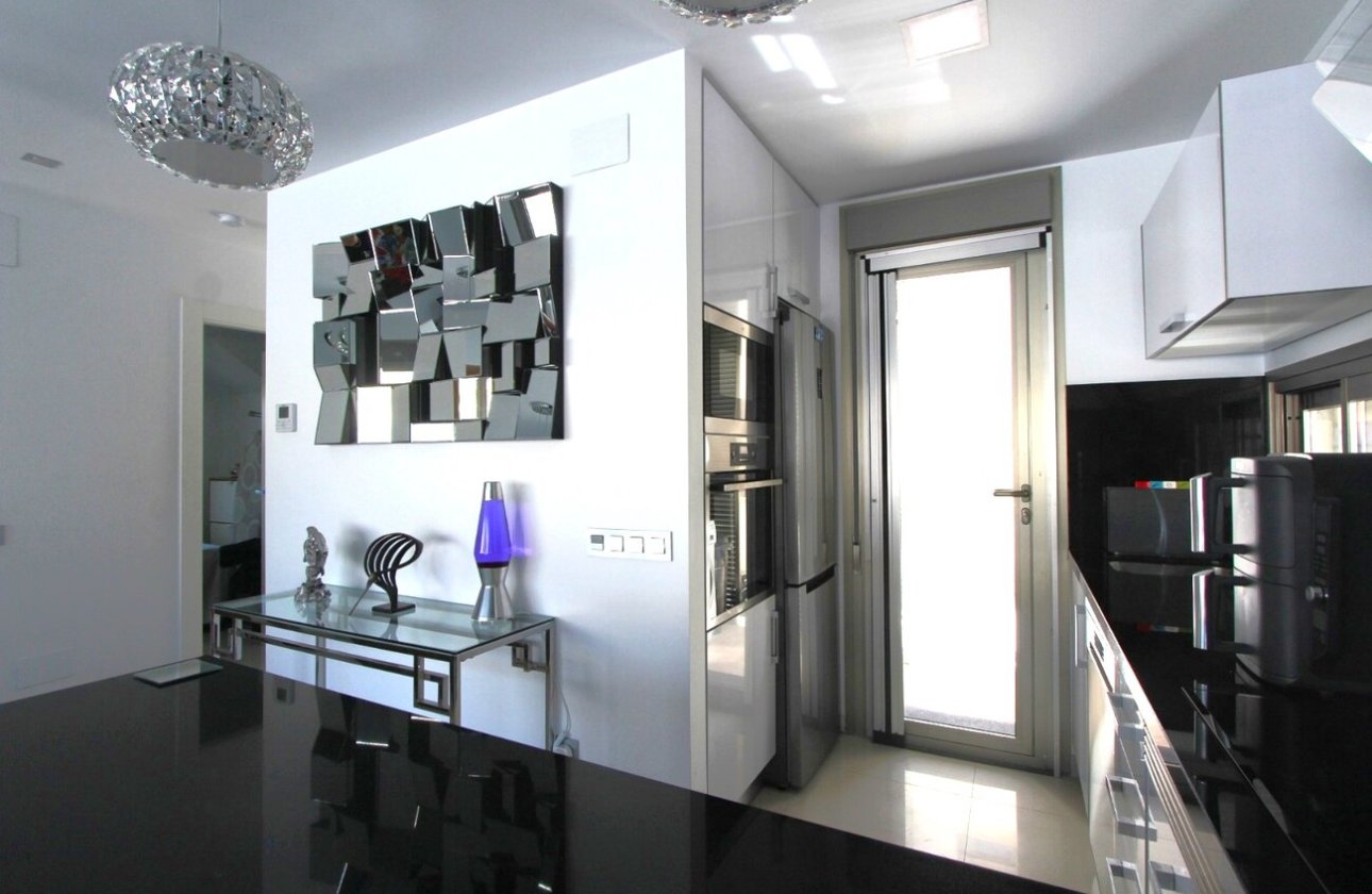 Revente - Villa -
Villamartin - El Galan