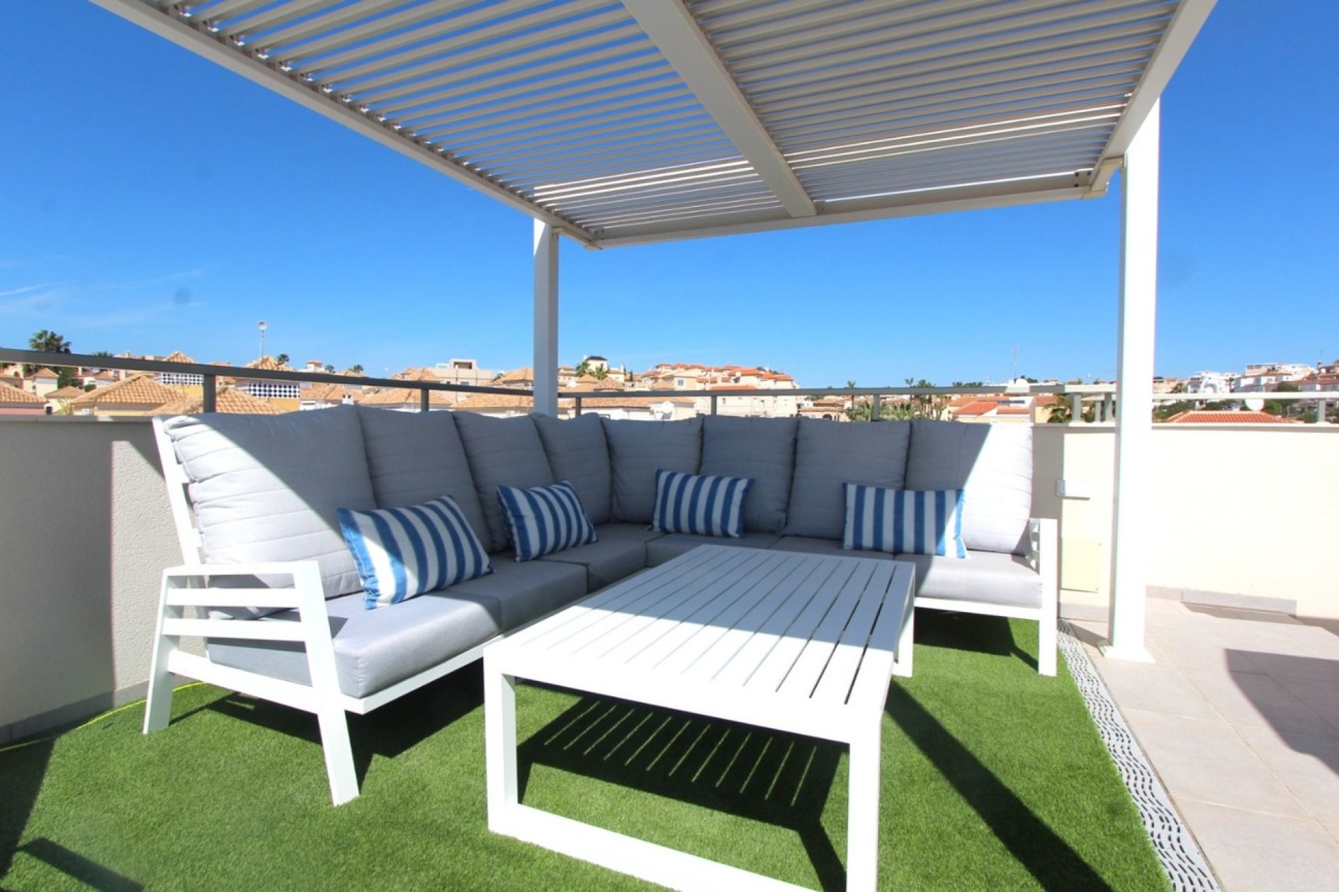 Revente - Villa -
Villamartin - El Galan