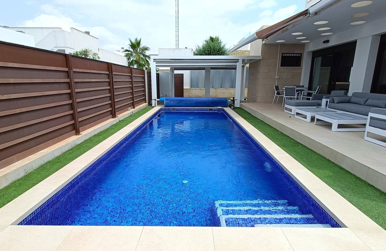 Revente - Villa -
Vistabella Golf Entre Naranjos - Inland