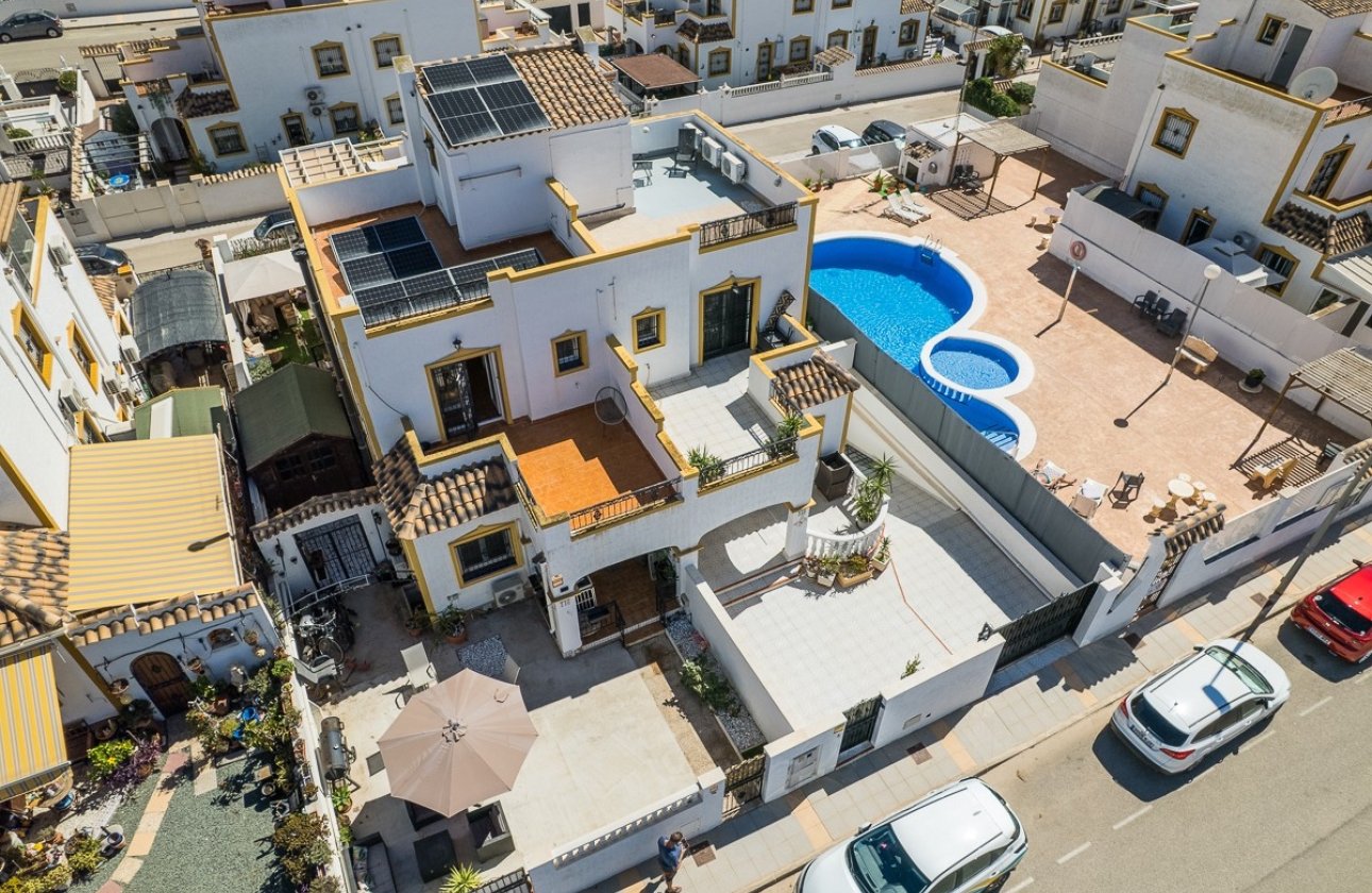Revente - Villa -
Vistabella Golf Entre Naranjos - Inland