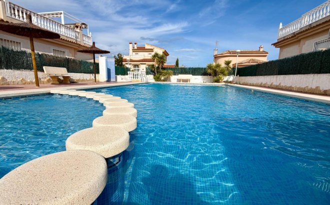 Semi Detached - Herverkoop - Rojales - Pueblo