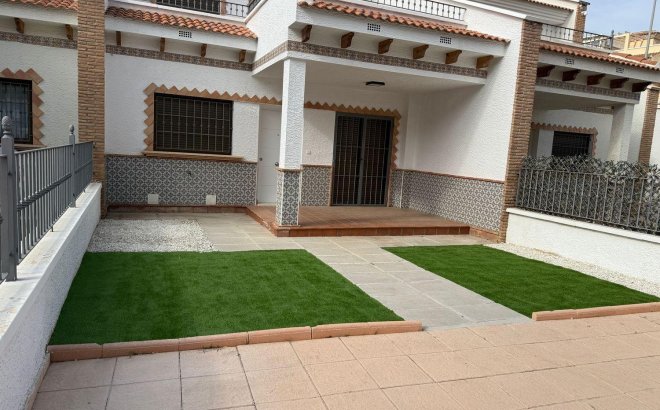Town House - Herverkoop - San Miguel de Salinas - Ciudad De Las Comunicaciones