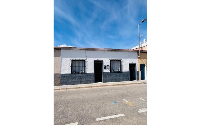 Town House - Herverkoop - San Miguel de Salinas - Inland